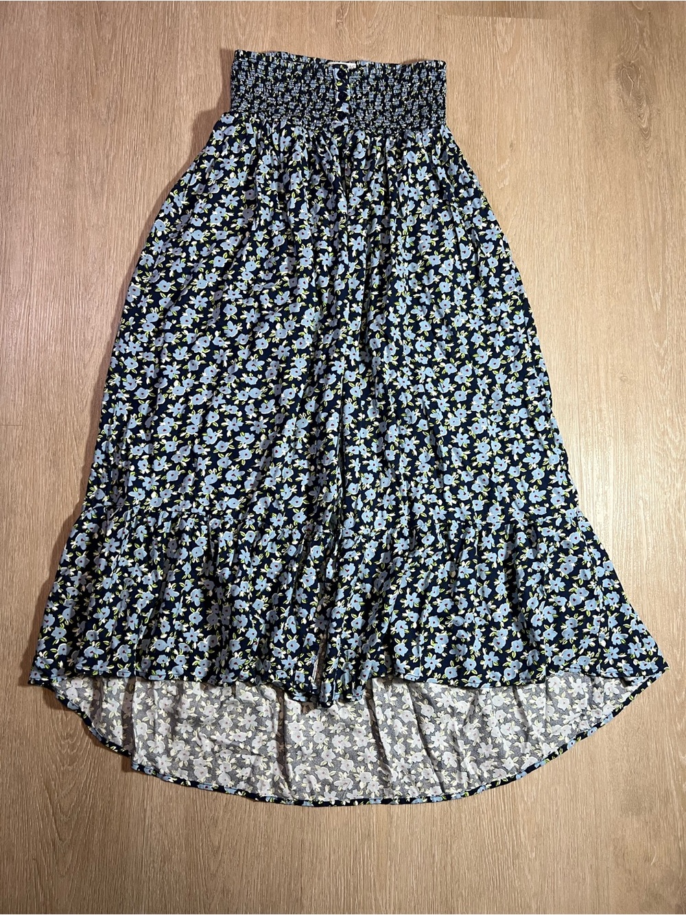 Smocked Waist Blue Floral Summer Maxi Skirt with Blue Flowers Women’s Size Small